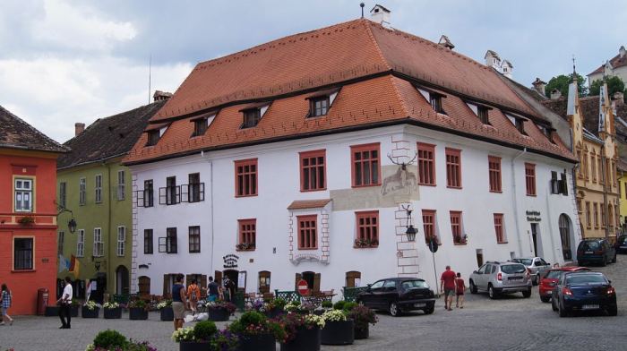 Hotel Cetate